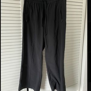 Tna by Aritzia Casual Pants